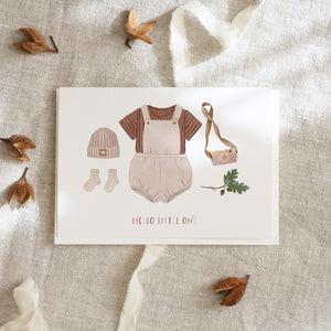 Grußkarte · Baby dress | brown
